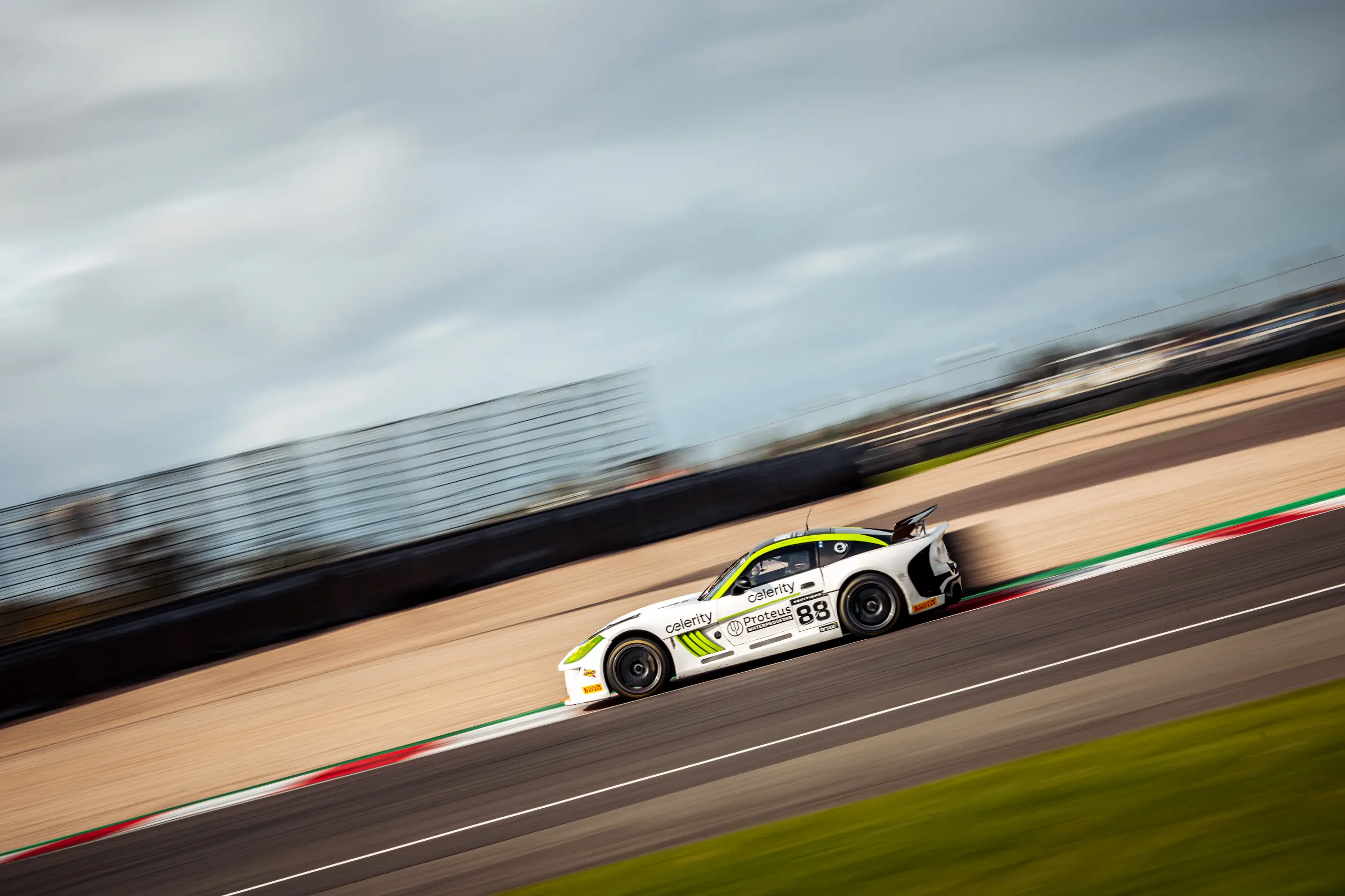 mahiki lotus gt3 racing